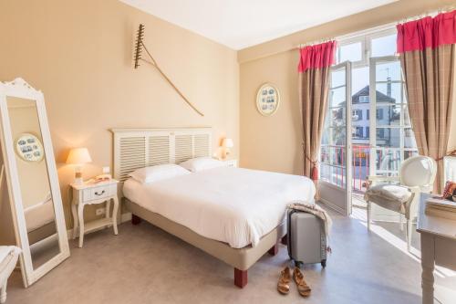 Logis Hôtel Le Beaulieu - Accommodation Details