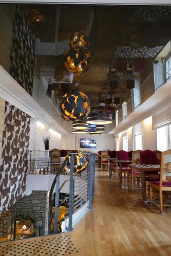 Logis Hotel Le France - Accommodation Options