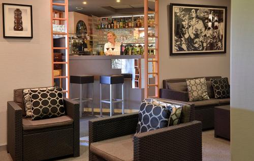 Logis Hotel Le Prieure - Amenities and Facilities