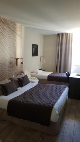 Logis Hotel of the Two Forts - Accommodations and Amenities