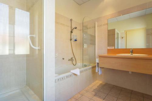 Logis Hotel Restaurant Remotel - Facilities and Amenities