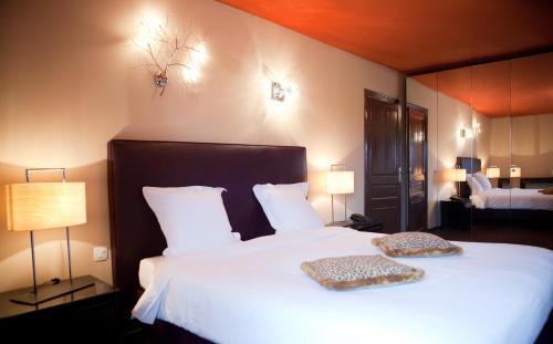 Logis Hotel Restaurant The Golden Pheasant - Accommodation Options