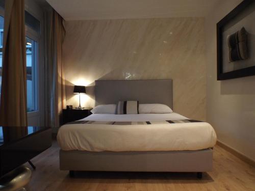 Logis Hotel Saint Martin - Amenities and Services