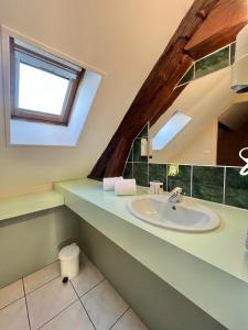 Logis Hôtel Sully Le Château - Guest Experience and Feedback