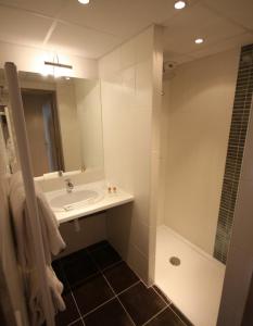 Logis Le Cadusia - Accommodation and Facilities