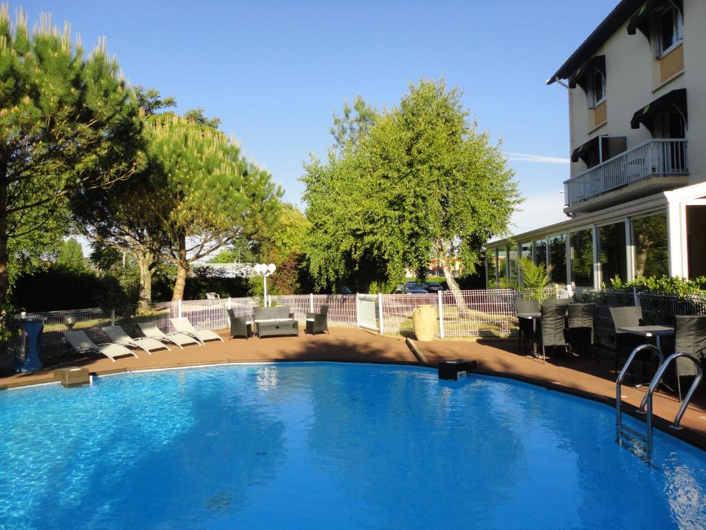 Logis Les Charmilles Chalon-sur-Saône South - Facilities and Services