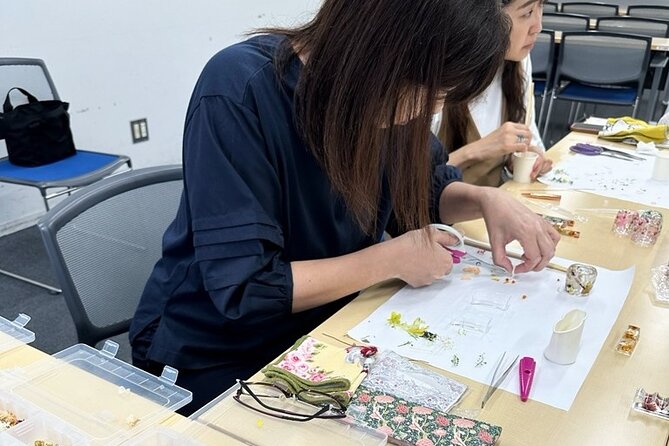 Making Harborarium Chopstick Rests With Dried Flowers Shinagawa - Meeting Point