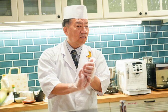 Mastering the Art of Sushi & Kobe Beef: A Hands-On Experience - Sushi Preparation Techniques
