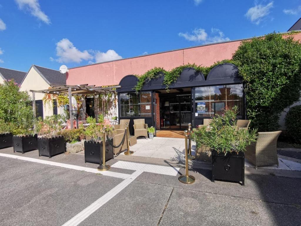 Mercator - Amenities and Services