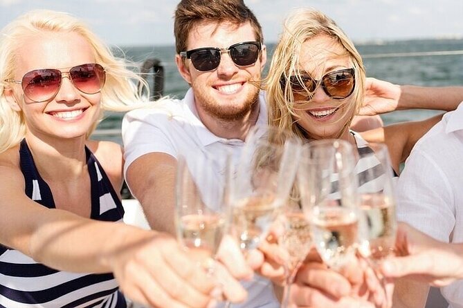 Miami Skyline Champagne Cruise - Inclusions and Amenities