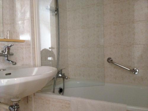 Mont Vernon - Accommodation and Amenities