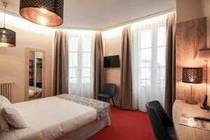 Montaigne Hotel - Room Types and Features