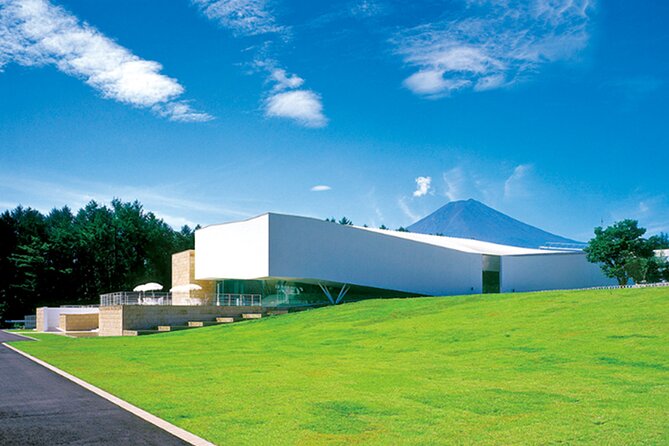 Mt. Fuji Fifth Station and Lake Kawaguchiko Private Tour by Car - Meeting and Pickup