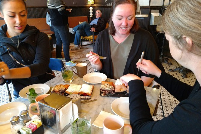 New Orleans Garden District Food, Drinks & History Walking Tour - Tour Details
