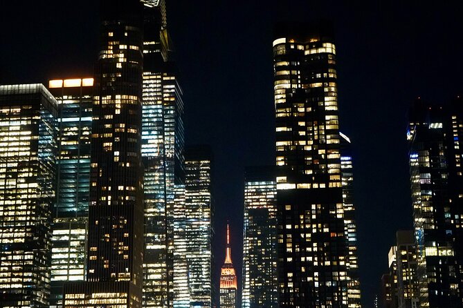 New York City 90-Minute Cruise: Lady Liberty, Bridges and Skyline - Boat and Onboard Amenities