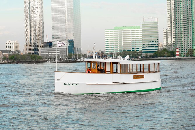 New York City Sunset Cocktail Cruise on Small Yacht - Meeting Point and Logistics