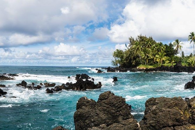 One Day Heavenly Hana Tour: Island Hopping From Oahu to Maui - Inclusions and Dining Options