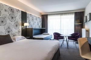 Park Hotel - Amenities and Services