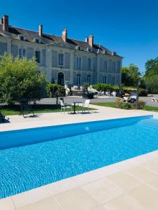 Particular Hotel CHÂTEAU DES MARAIS Proximity and View of the Grand Lieu Lake - Stunning Views of Grand Lieu Lake