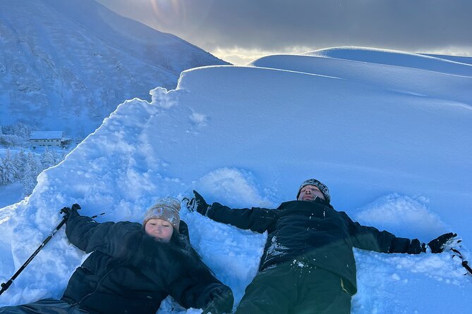 Powder Belt Pass 5 Days Ticket,Snowshoeing, Hot Springs Wagyu BBQ - Rejuvenating Hot Springs Experience