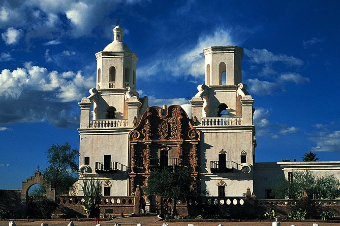 Private Tombstone Arizona and San Xavier Mission Day Trip - Highlights of the Tombstone Courthouse Museum