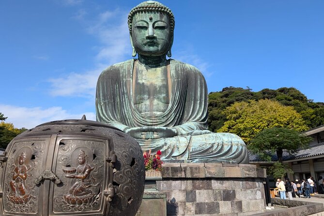 Private Tour to Kamakura and Enoshima in Spanish - Explore the Enchanting Enoshima Island