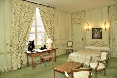 Regent Hotel - Guest Reviews and Ratings