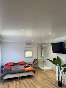 Residence K and C - Accommodation Details