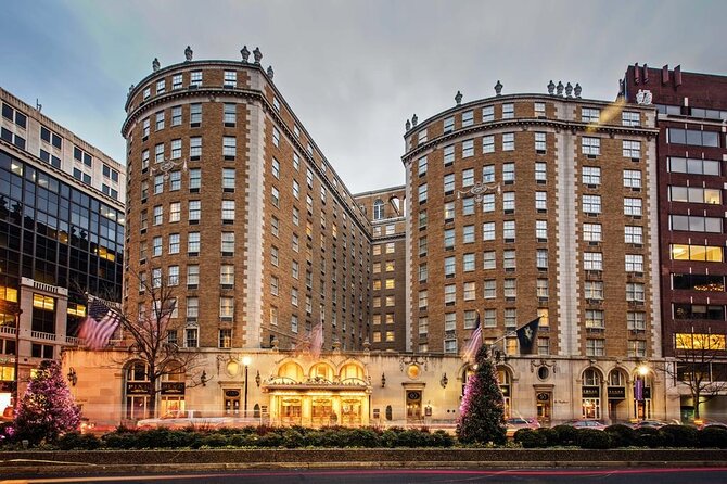 Residences of the Presidentses Walking Tour: Lafayette Square & Foggy Bottom - Highlights of Lafayette Square