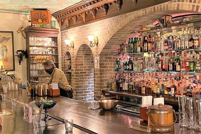 Savannah Walktails & Bar Bites Guided Happy Hour Tour - Whats Included