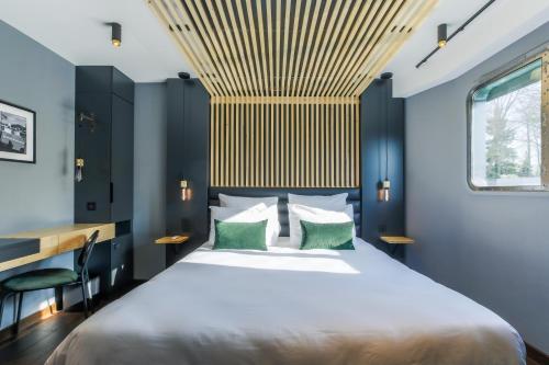 Savy Hotel - Amenities and Facilities