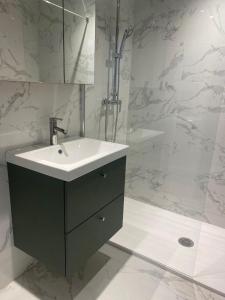 Servotel Castagniers - Amenities and Facilities