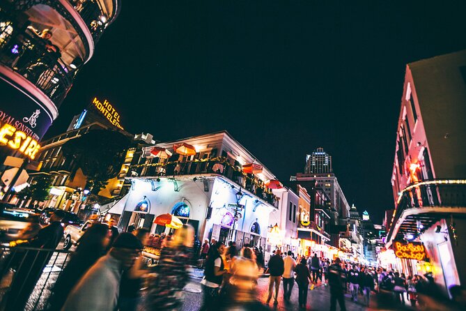 Sin and Tonic Pub Crawl in New Orleans - Unique Experiences Awaiting Participants