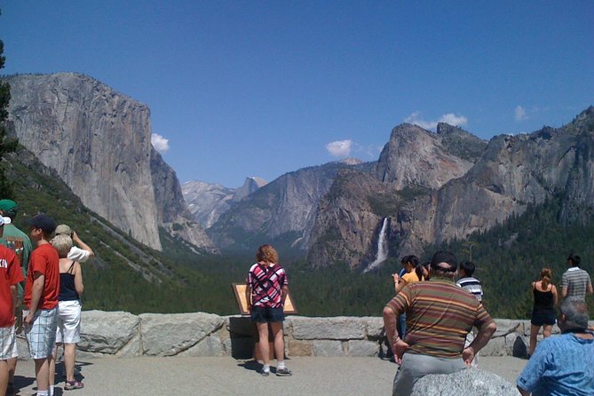 Small-Group Day Trip to Yosemite From Lake Tahoe - Scenic Attractions