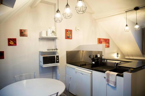 Smartappart Cherbourg (The Rose of the Winds) - Amenities and Features