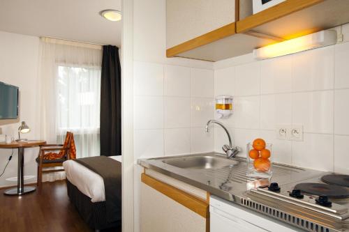Stays & Affairs Nantes La Beaujoire - Accommodation Details