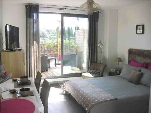 Studio Two Steps From Aix - Accommodation Features and Amenities