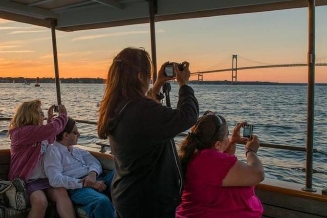 Sunset Cruise With Gansett Cruises in Newport, RI - Onboard Amenities and Comfort for Passengers