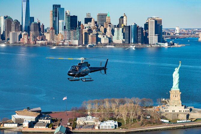 The Big Apple Helicopter Tour of New York City - Scenic Wonders of the City