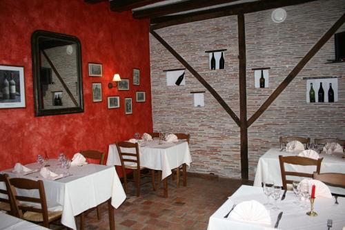 The Farm of the 3 Maillets - Accommodation and Amenities