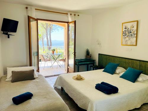 The Farm of the Hills - Unwind in Comfortable Accommodations