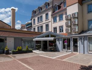 The Originals Boutique, Hotel De La Balance, Montbéliard - Accommodations and Amenities