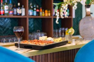 The Originals Boutique, Hotel Porte De Dieppe - Location and Accessibility