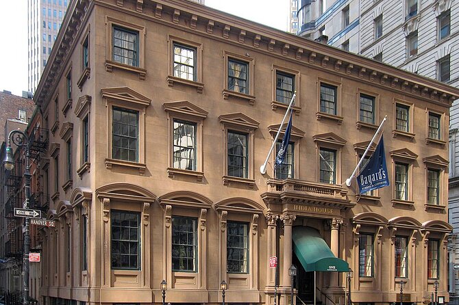 The Outlaws Who Built Manhattan Walking Tour - Meeting and End Points