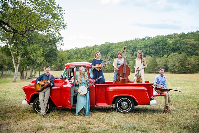 The Petersens at The Little Opry Theatre in Branson - The Little Opry Theatre Experience