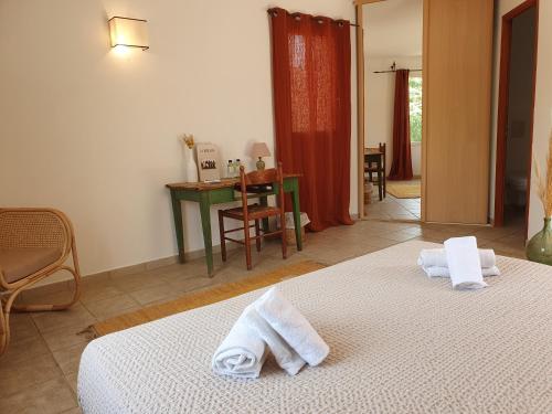 The Sheepfold - Unique Features and Amenities