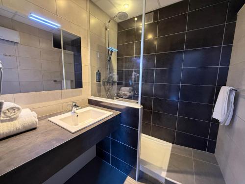 The White Horse - Unforgettable Experiences in Arles