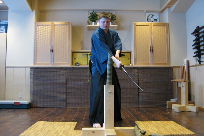 Tokyo 5hr Private Guided Tour and Batto (Sword) Experience - Meeting and Pickup Details