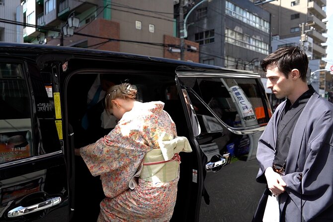Tokyo Kimono Tour With a Professional Guide and Private Vehicle - Meeting and Pickup