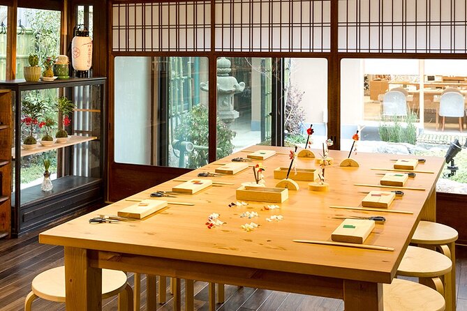 Traditional Japanese Kanzashi Making Experience in Kyoto - The Kanzashi Making Experience